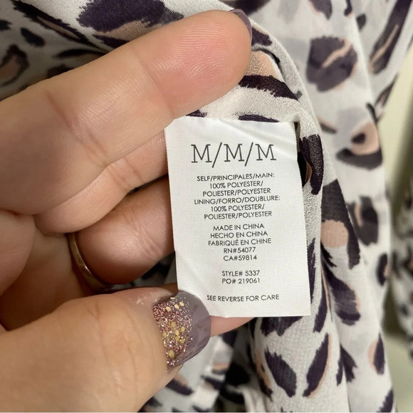 Cabi White Leopard Animal Print Chiffon Glamour Blouse Top Size Medium - Picture 11 of 12